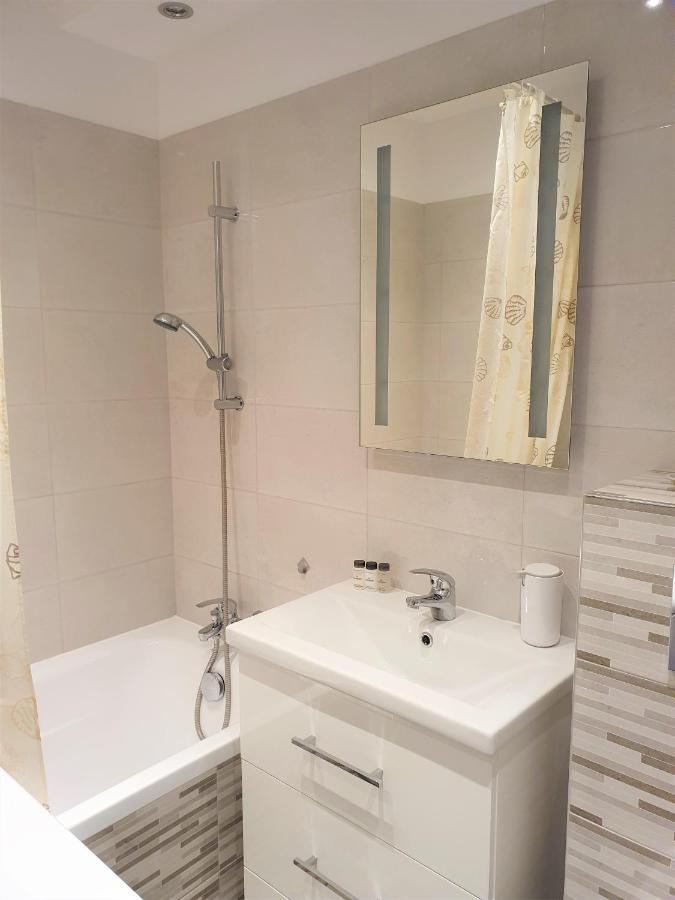 Wera - Klimatyczny Apartament 300 M Od Plazy Brzezno - Azw Gdańsk Extérieur photo
